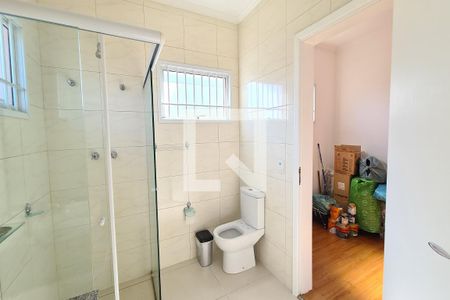 Casa à venda com 207m², 4 quartos e 2 vagas Casa à venda com 207m², 4 quartos e 2 vagasBanheiro da Suíte