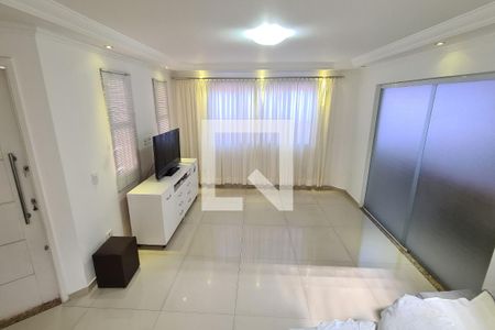 Sala de casa à venda com 4 quartos, 207m² em Jardim Panorama (zona Leste), São Paulo