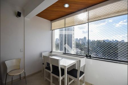 Varanda de apartamento para alugar com 1 quarto, 40m² em Paraíso do Morumbi, São Paulo