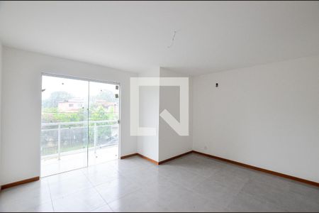 Casa à venda com 130m², 3 quartos e 2 vagasSuite
