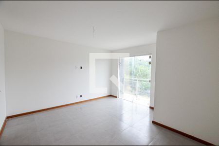 Casa à venda com 130m², 3 quartos e 2 vagasSuite