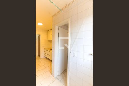 Apartamento para alugar com 75m², 3 quartos e 1 vagaÁrea de Serviço