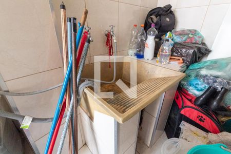 Casa à venda com 149m², 2 quartos e 2 vagasLavanderia