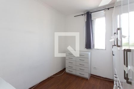 Quarto 2 de apartamento para alugar com 3 quartos, 57m² em Conjunto Residencial José Bonifácio, São Paulo