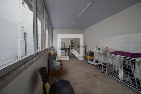 Casa à venda com 180m², 5 quartos e sem vagaÁrea de Serviço