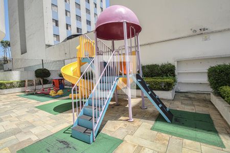 Apartamento para alugar com 64m², 2 quartos e 1 vagaÁrea comum - Playground