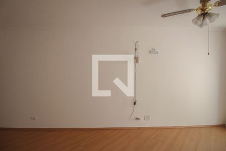 Sala de apartamento para alugar com 2 quartos, 64m² em Vila Firmiano Pinto, São Paulo