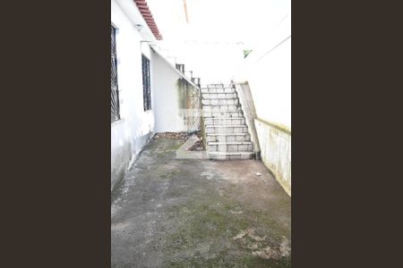 Casa à venda com 180m², 2 quartos e 2 vagasQuintal