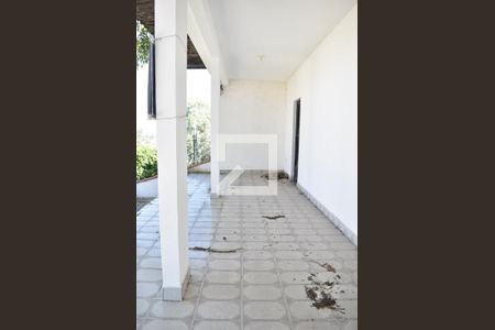 Casa à venda com 180m², 2 quartos e 2 vagasVaranda