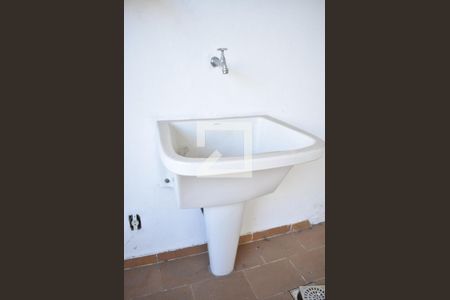 Casa à venda com 180m², 2 quartos e 2 vagasÁrea de Serviço - Tanque