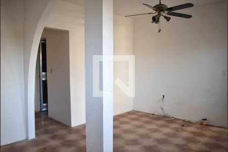 Sala de casa à venda com 2 quartos, 180m² em Campo Grande, Rio de Janeiro