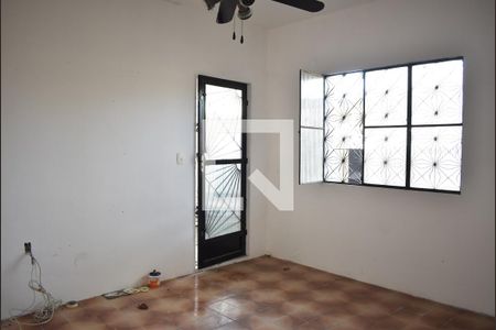 Sala de casa à venda com 2 quartos, 180m² em Campo Grande, Rio de Janeiro