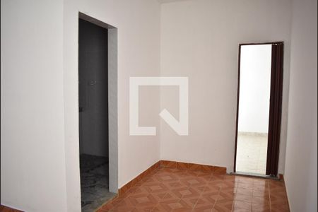 Casa à venda com 180m², 2 quartos e 2 vagasCobertura