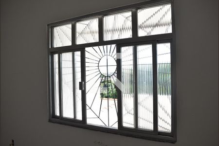 Casa à venda com 180m², 2 quartos e 2 vagasDetalhe
