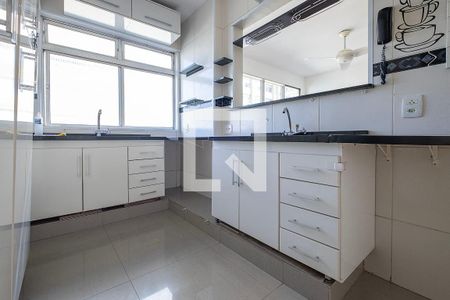 Apartamento para alugar com 69m², 2 quartos e 1 vagaCozinha
