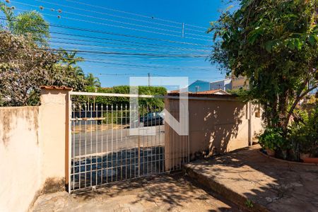 Casa à venda com 115m², 2 quartos e 3 vagasGaragem