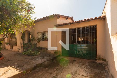 Casa à venda com 115m², 2 quartos e 3 vagasFachada