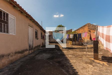 Casa à venda com 115m², 2 quartos e 3 vagasQuintal e Ed[icula