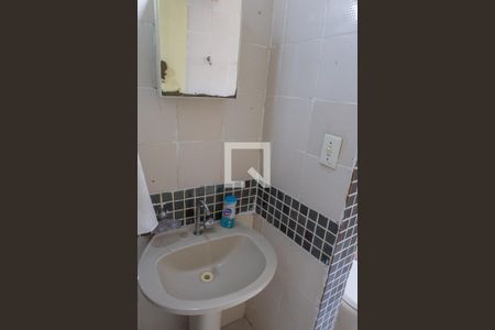 Banheiro de casa para alugar com 1 quarto, 50m² em Vila Ipojuca, São Paulo