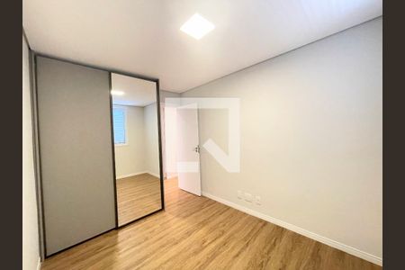 Apartamento à venda com 96m², 3 quartos e 2 vagasQuarto 2