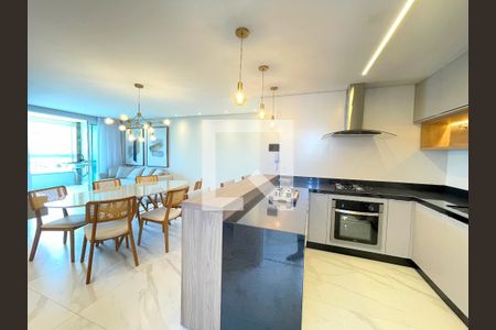 Apartamento à venda com 96m², 3 quartos e 2 vagasCozinha