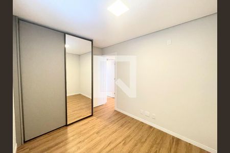 Apartamento à venda com 96m², 3 quartos e 2 vagasQuarto 2