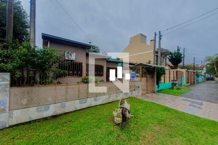 Casa à venda com 104m², 3 quartos e 3 vagas Casa à venda com 104m², 3 quartos e 3 vagasFachada da casa