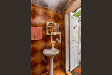 Casa à venda com 104m², 3 quartos e 3 vagas Casa à venda com 104m², 3 quartos e 3 vagasBanheiro 2