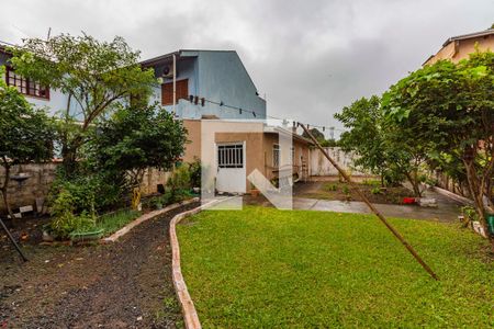 Casa à venda com 104m², 3 quartos e 3 vagas Casa à venda com 104m², 3 quartos e 3 vagasPátio