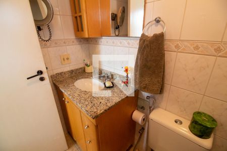 Apartamento à venda com 70m², 3 quartos e 2 vagasBanheiro da Suíte