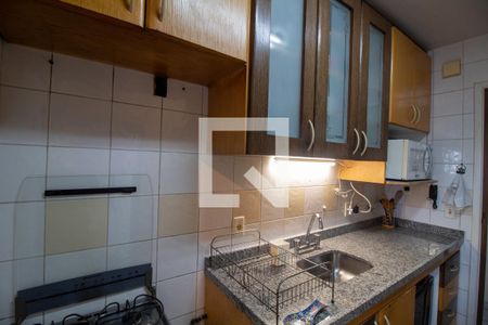 Apartamento à venda com 70m², 3 quartos e 2 vagasCozinha