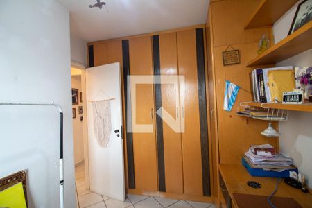 Apartamento à venda com 70m², 3 quartos e 2 vagasQuarto 2