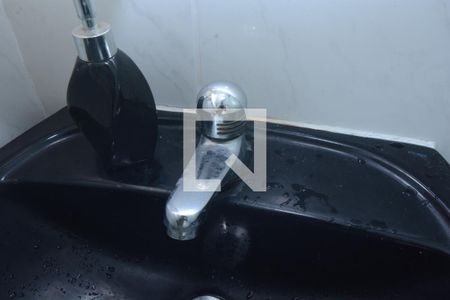 Apartamento para alugar com 57m², 2 quartos e 1 vagaBanheiro - Torneira