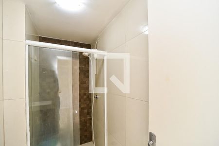 Banheiro de apartamento à venda com 1 quarto, 31m² em Bela Vista, Porto Alegre