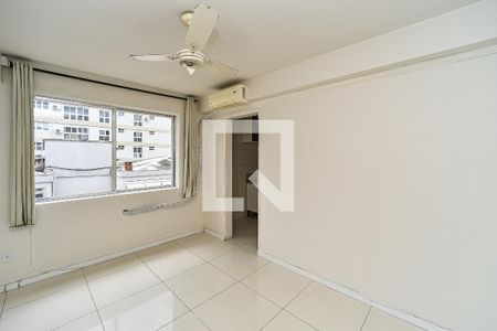 Sala/Quarto de apartamento para alugar com 1 quarto, 31m² em Bela Vista, Porto Alegre