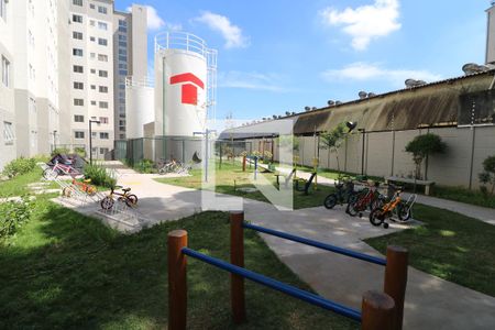 Apartamento à venda com 40m², 2 quartos e sem vagaÁrea comum - Playground