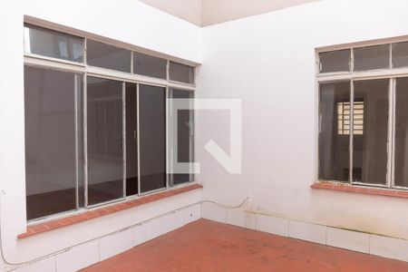 Área externa de apartamento para alugar com 3 quartos, 90m² em Independência, Porto Alegre