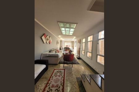 Casa à venda com 3 quartos, 221m² em Jardim Ibitirama, São Paulo