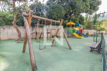 Apartamento à venda com 55m², 3 quartos e sem vagaÁrea comum - Playground