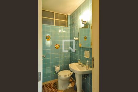 Apartamento à venda com 140m², 3 quartos e 1 vaga Apartamento à venda com 140m², 3 quartos e 1 vagaLavabo