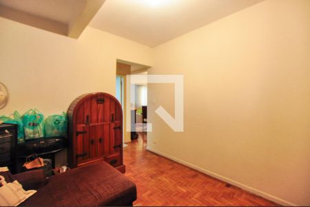 Apartamento à venda com 140m², 3 quartos e 1 vaga Apartamento à venda com 140m², 3 quartos e 1 vagaSala Íntima