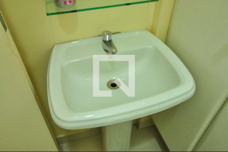 Apartamento à venda com 140m², 3 quartos e 1 vaga Apartamento à venda com 140m², 3 quartos e 1 vagaBanheiro 1