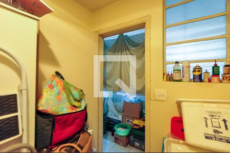 Apartamento à venda com 140m², 3 quartos e 1 vaga Apartamento à venda com 140m², 3 quartos e 1 vagaQuarto de Serviço