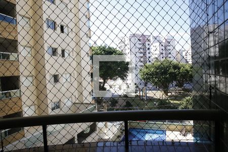 Sala / vista  de apartamento para alugar com 2 quartos, 69m² em Vila Assuncao, Praia Grande