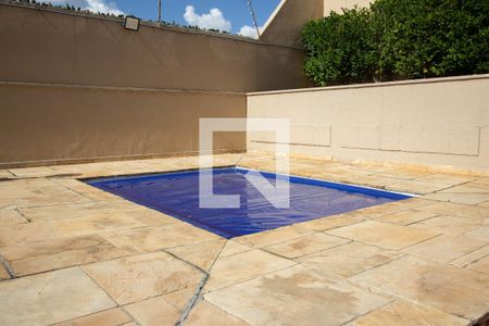 Apartamento à venda com 64m², 2 quartos e 1 vagaÁrea comum - Piscina