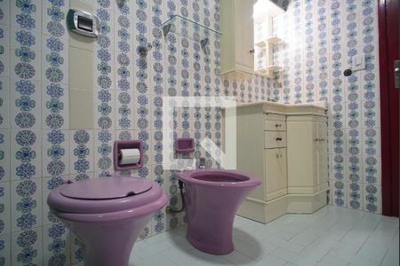 Apartamento à venda com 120m², 2 quartos e sem vagaBanheiro