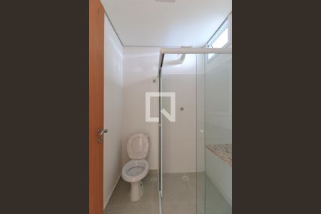 Banheiro de apartamento para alugar com 1 quarto, 33m² em Campo Belo, São Paulo