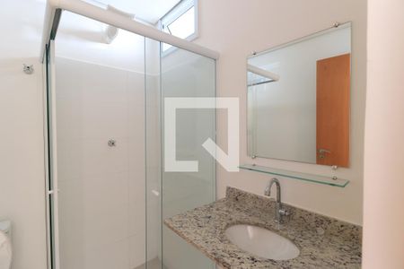 Banheiro de apartamento para alugar com 1 quarto, 33m² em Campo Belo, São Paulo