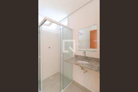 Banheiro de apartamento para alugar com 1 quarto, 33m² em Campo Belo, São Paulo