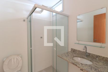 Banheiro de apartamento para alugar com 1 quarto, 33m² em Campo Belo, São Paulo